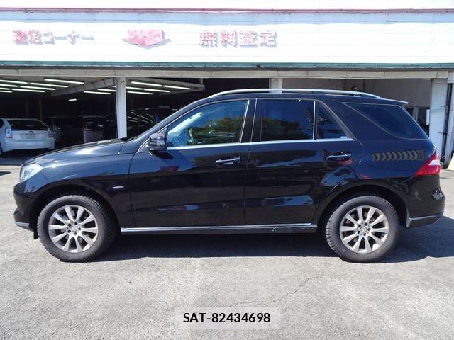 Mercedes Benz M-CLASS 2012-07 8883905-8