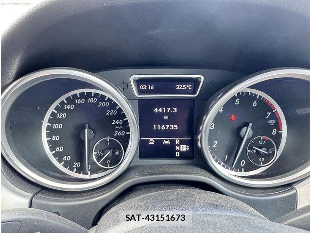 Mercedes Benz M-CLASS 2012-07 8883906-18