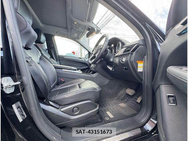 Mercedes Benz M-CLASS 2012-07 8883906-4