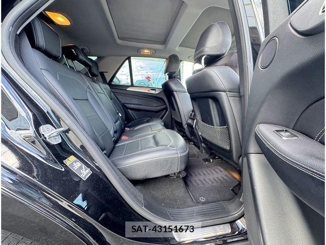 Mercedes Benz M-CLASS 2012-07 8883906-5