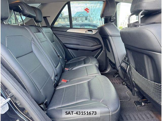 Mercedes Benz M-CLASS 2012-07 8883906-6