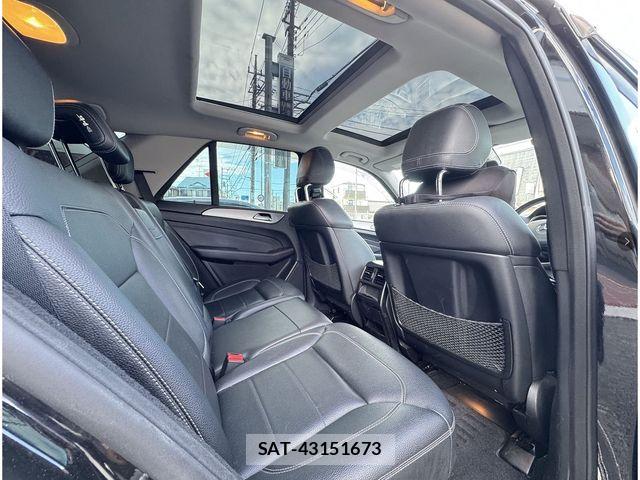 Mercedes Benz M-CLASS 2012-07 8883906-7