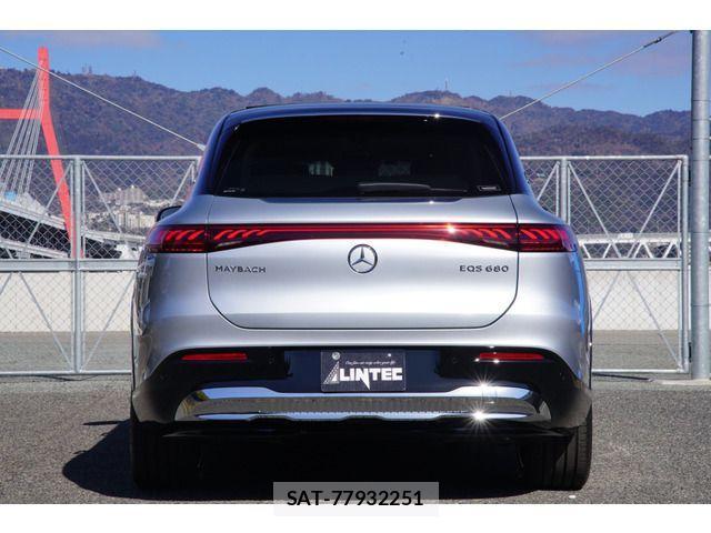 Mercedes Benz EQS 2024-11 4045276-5