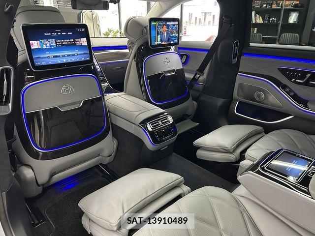 Mercedes Benz S-CLASS 2023-03 6676859-11