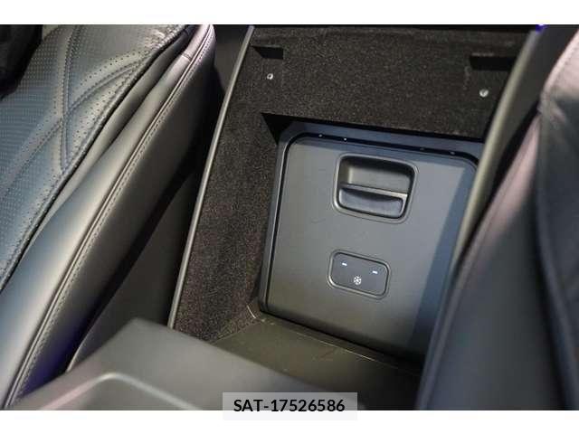 Mercedes Benz S-CLASS 2023-01 8158808-27