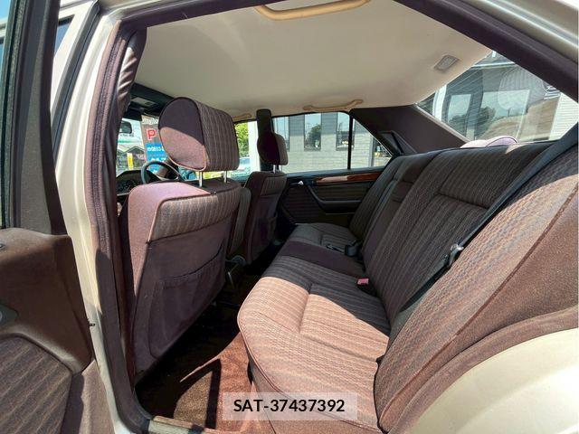 Mercedes Benz M-CLASS 1990-10 1207357-13