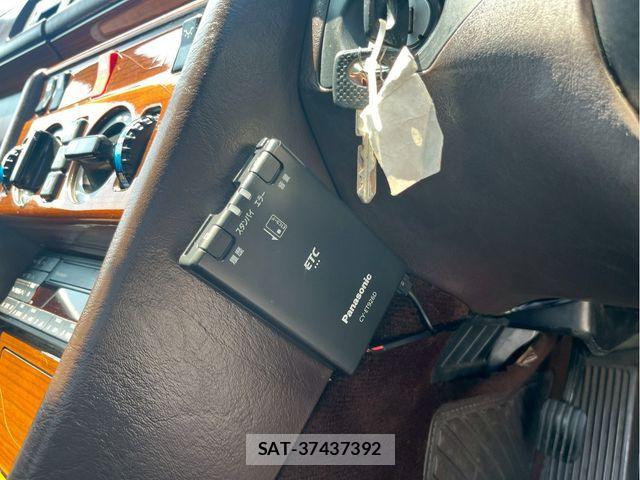 Mercedes Benz M-CLASS 1990-10 1207357-18