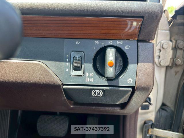 Mercedes Benz M-CLASS 1990-10 1207357-22