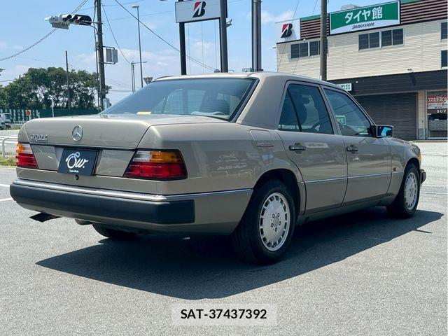Mercedes Benz M-CLASS 1990-10 1207357-4