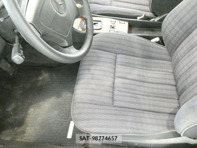Mercedes Benz M-CLASS 1990-04 8366987-13