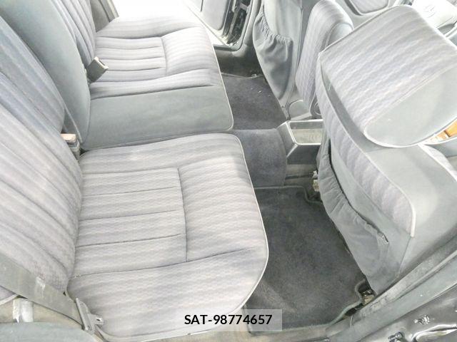 Mercedes Benz M-CLASS 1990-04 8366987-18