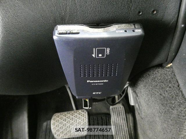 Mercedes Benz M-CLASS 1990-04 8366987-25