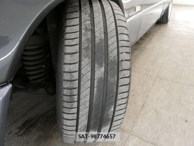 Mercedes Benz M-CLASS 1990-04 8366987-29