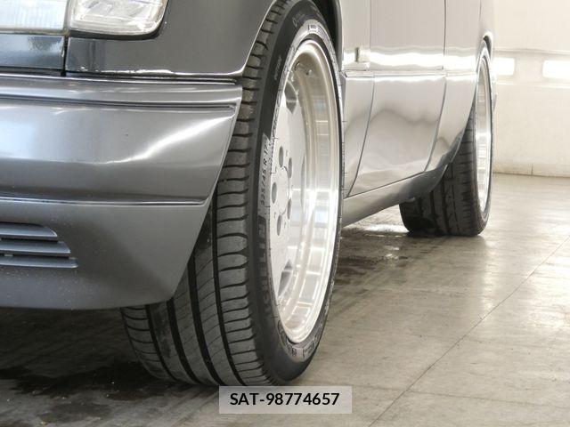 Mercedes Benz M-CLASS 1990-04 8366987-6