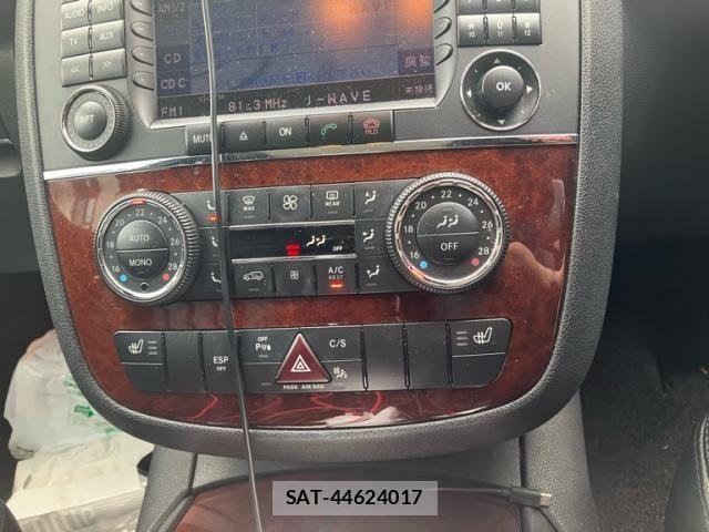 Mercedes Benz R-CLASS 2007-12 8413582-17