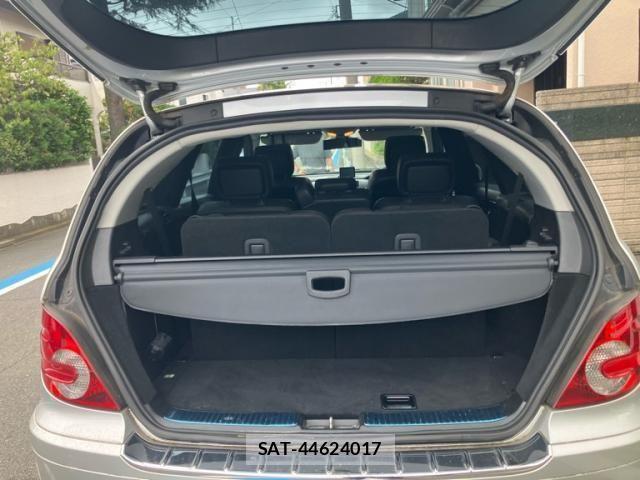 Mercedes Benz R-CLASS 2007-12 8413582-26