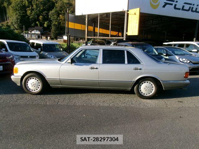 Mercedes Benz S-CLASS 1989-06 1322379-10