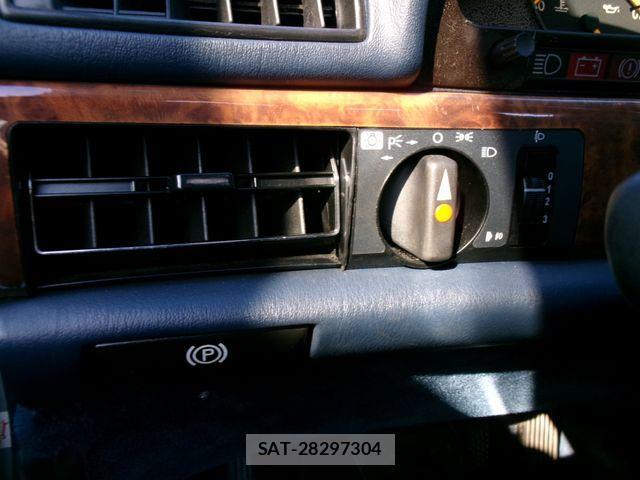 Mercedes Benz S-CLASS 1989-06 1322379-21