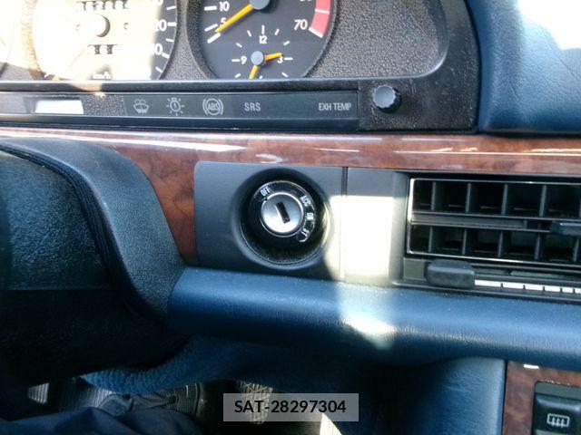 Mercedes Benz S-CLASS 1989-06 1322379-22