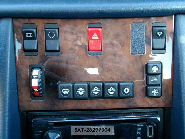 Mercedes Benz S-CLASS 1989-06 1322379-23