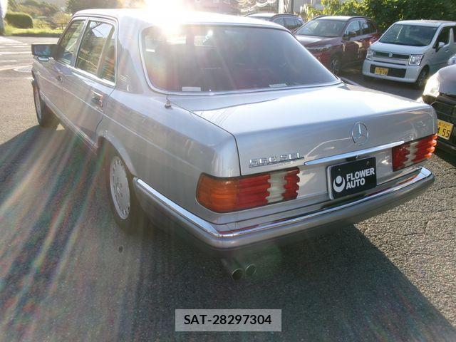 Mercedes Benz S-CLASS 1989-06 1322379-4