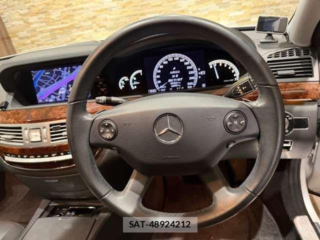Mercedes Benz S-CLASS 2009-10 1847257-9