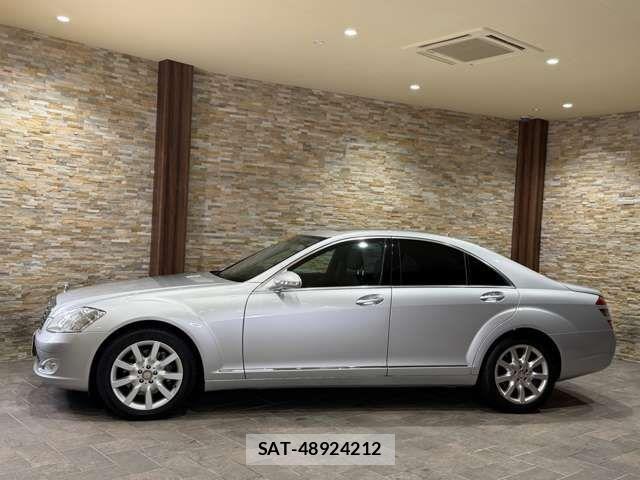 Mercedes Benz S-CLASS 2009-10 1847257-2