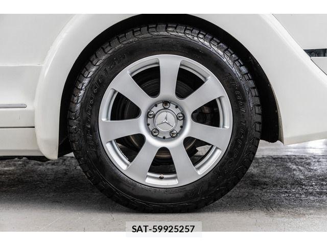 Mercedes Benz S-CLASS 2010-02 3675992-10