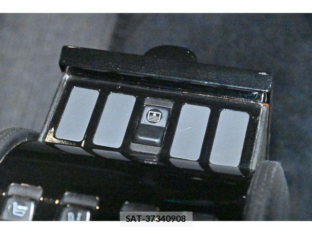 Mercedes Benz S-CLASS 1990-11 3675986-25
