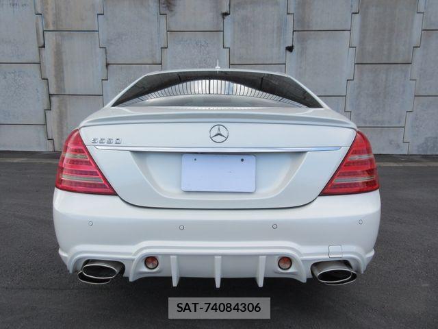 Mercedes Benz S-CLASS 2008-02 4110456-12