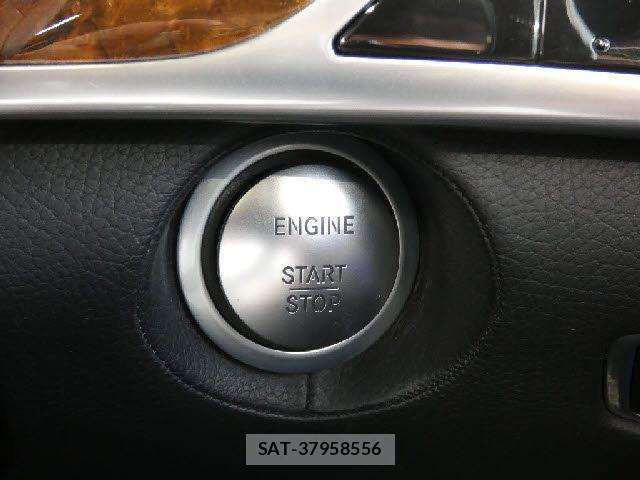 Mercedes Benz S-CLASS 2014-08 7221699-29