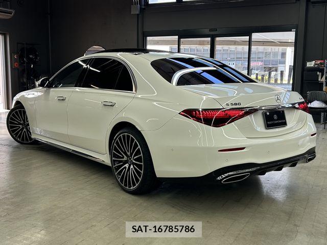 Mercedes Benz S-CLASS 2022-03 7328346-4