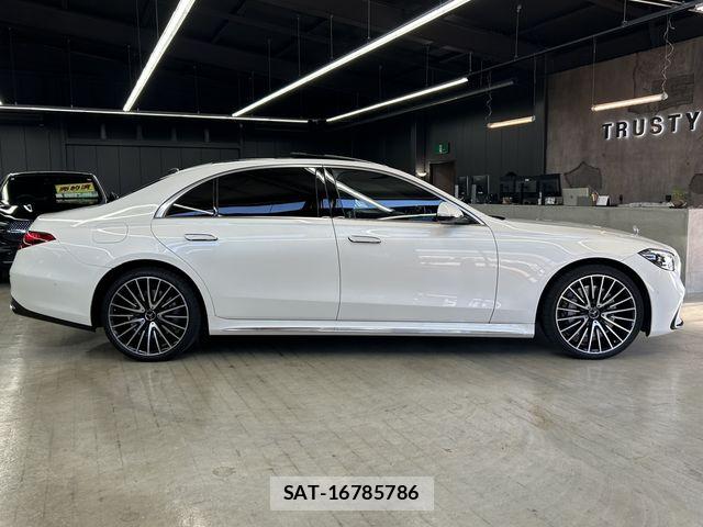 Mercedes Benz S-CLASS 2022-03 7328346-7