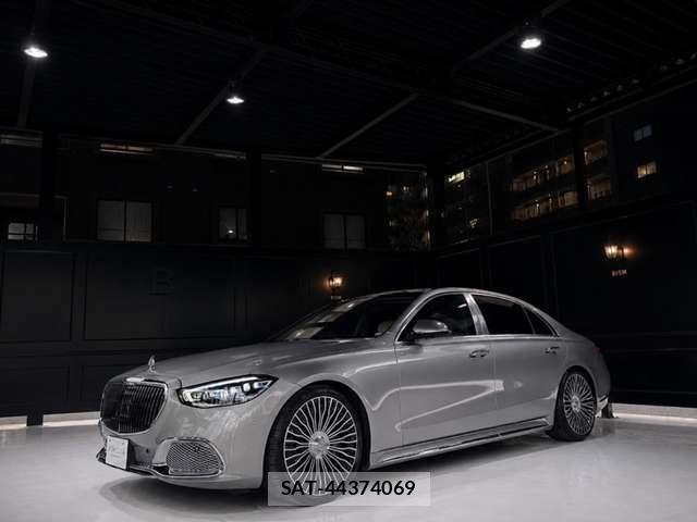 Mercedes Benz S-CLASS 2021-11 8208695-2
