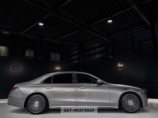 Mercedes Benz S-CLASS 2021-11 8208695-3