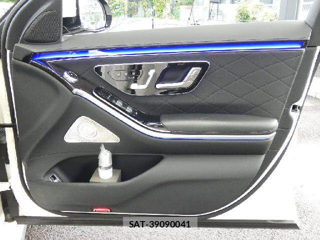 Mercedes Benz S-CLASS 2021-07 8366989-23