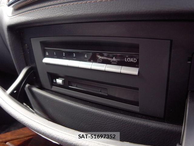 Mercedes Benz S-CLASS 2012-09 8627696-17
