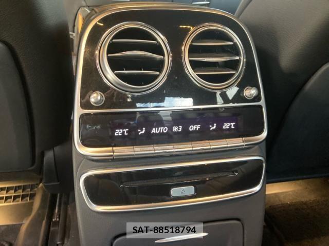 Mercedes Benz S-CLASS 2017-08 8660229-17