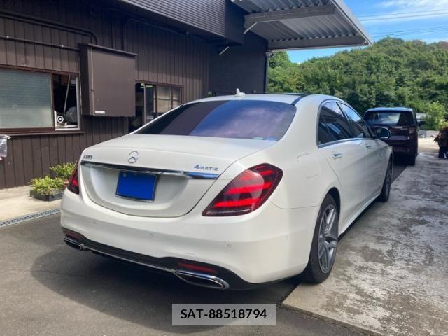 Mercedes Benz S-CLASS 2017-08 8660229-6