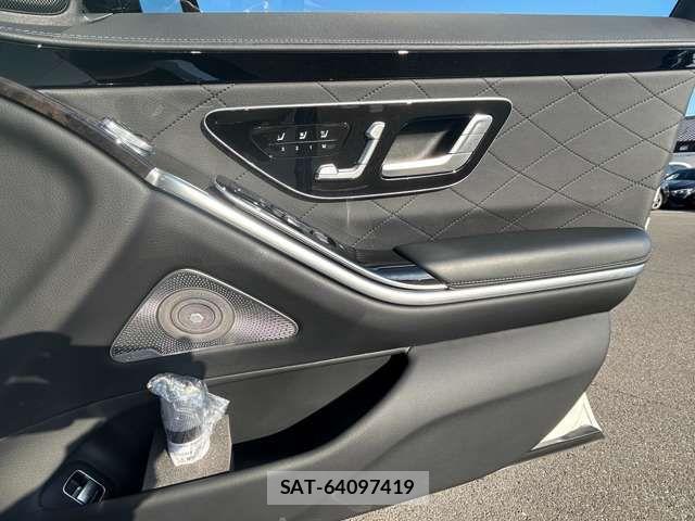 Mercedes Benz S-CLASS 2022-09 8880768-17