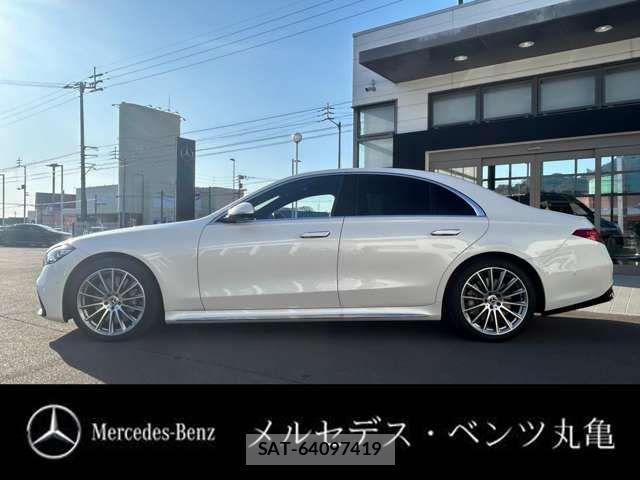 Mercedes Benz S-CLASS 2022-09 8880768-4