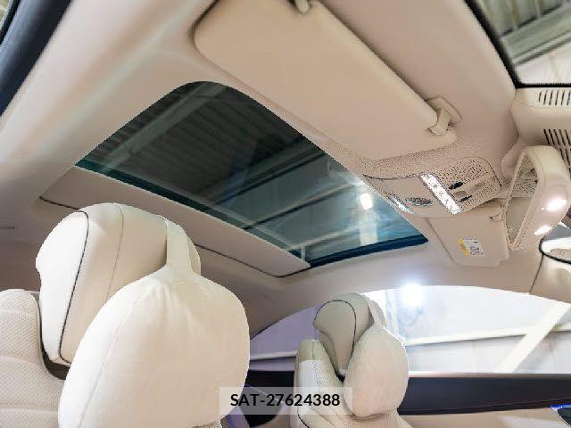 Mercedes Benz S-CLASS 2016-10 8131212-4