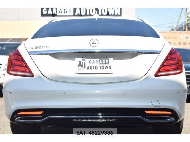 Mercedes Benz S-CLASS 2016-02 1331883-4