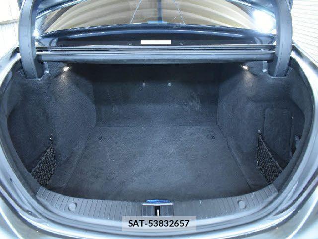 Mercedes Benz S-CLASS 2019-06 2670290-20