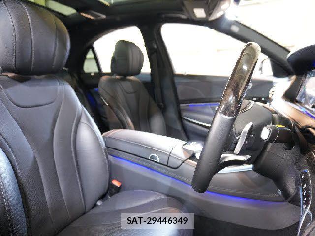 Mercedes Benz S-CLASS 2015-07 5871963-24