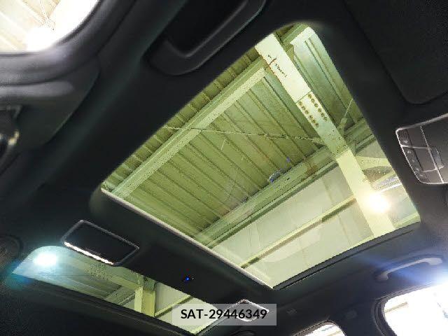 Mercedes Benz S-CLASS 2015-07 5871963-3
