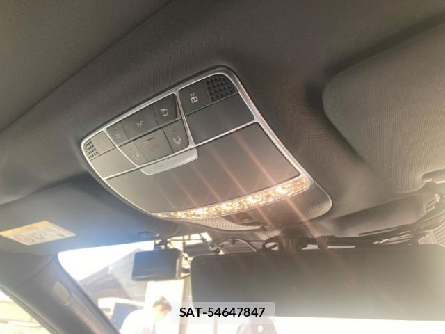 Mercedes Benz S-CLASS 2019-06 7216652-15