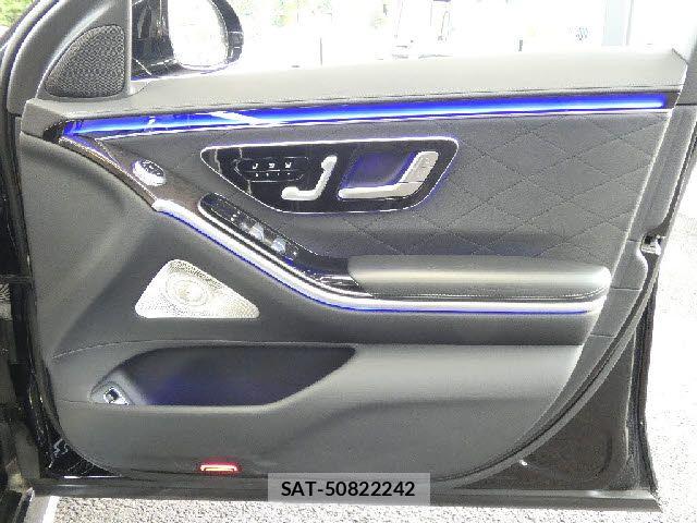 Mercedes Benz S-CLASS 2021-02 7272320-23