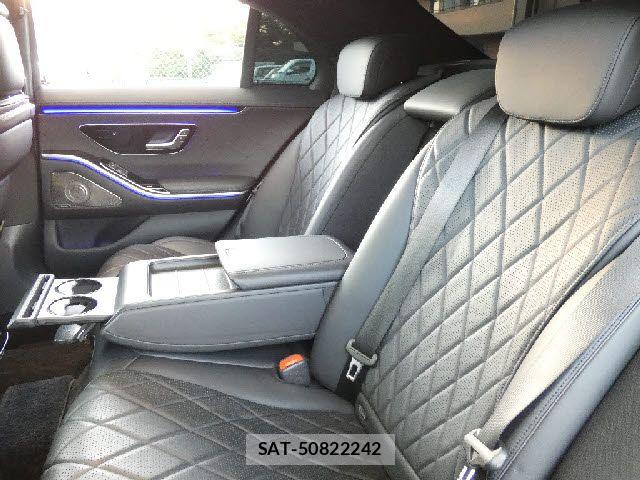 Mercedes Benz S-CLASS 2021-02 7272320-29