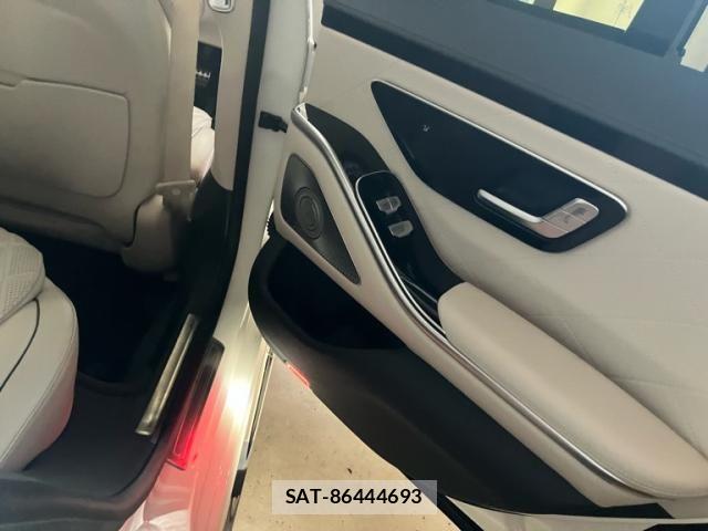 Mercedes Benz S-CLASS 2022-02 7358741-15